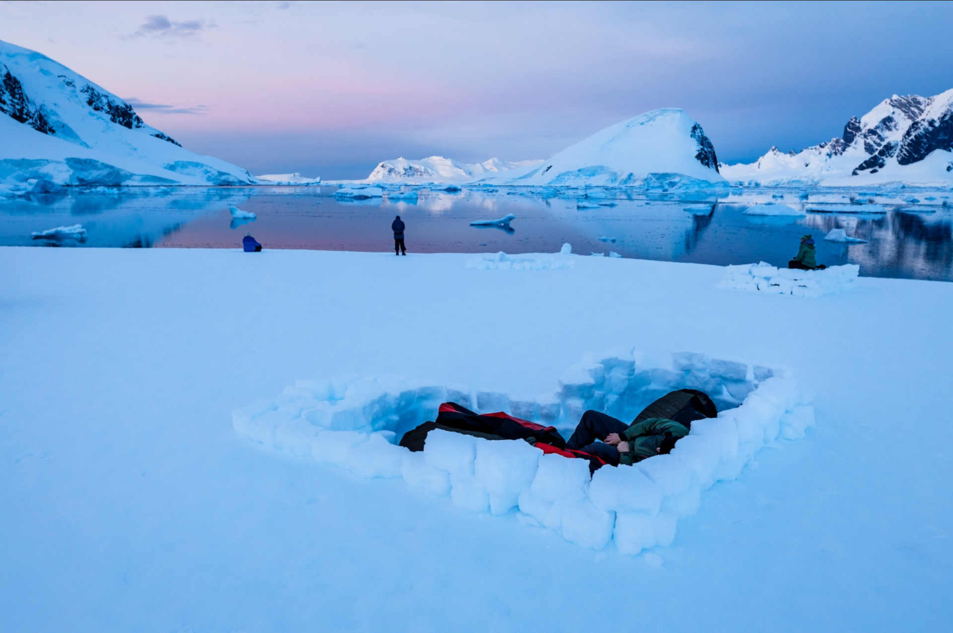 南极洲 - 基地营
